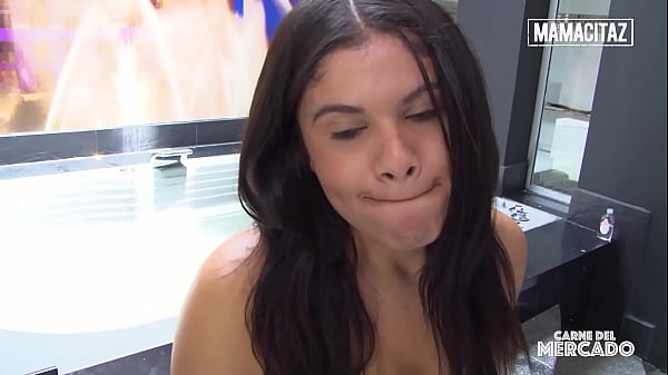 Busty 18Yo Latina Vick Valencia Oiled Up and Drilled Deep by Stranger - CARNE DEL MERCADO
