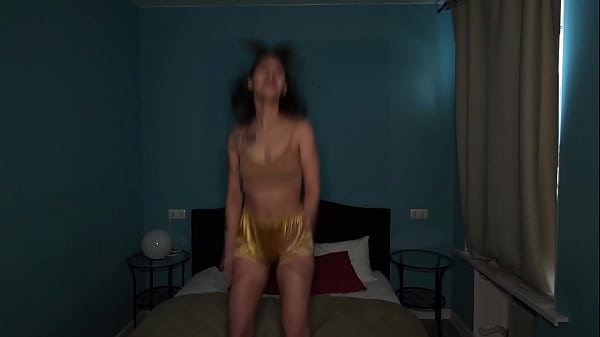 Cumming all in her pussy