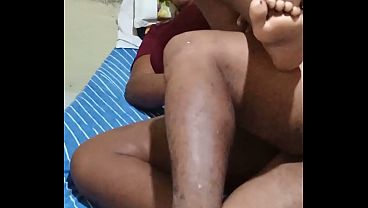Socando a rola no cu guloso da preta
