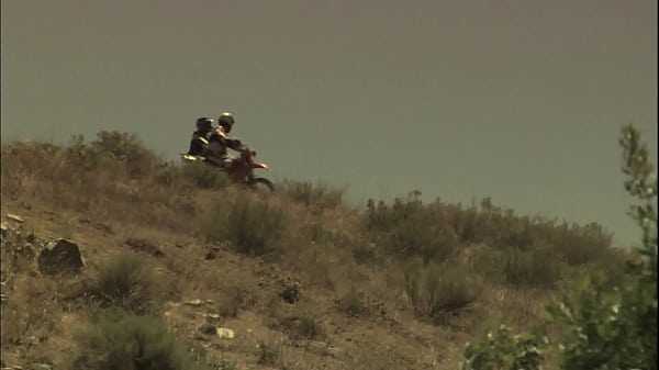 Lauren Phoenix Gets Fucked By The Pond