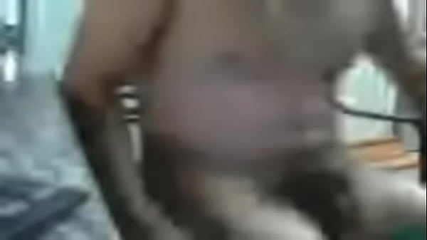 emde thuong hang to va den