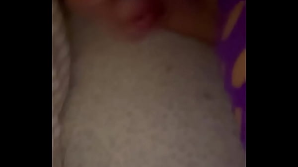 Download Video - Alikat2 spunks her hand