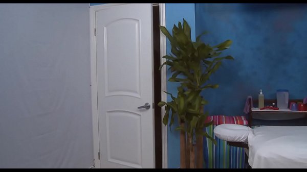 Bubble ass girl craves for cock