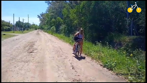 Ciclistas tienen sexo cerca de la autopista,al ...