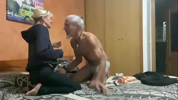 Download Video - SEX AND LAUGTHER - HARD SEX WITH BIG DILDO TO SPANISH MILF