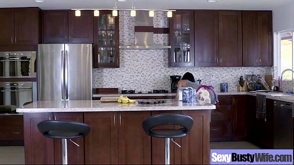 Hard Sex On Tape With Slut Bigtis Housewife (veronica avluv) mov-29