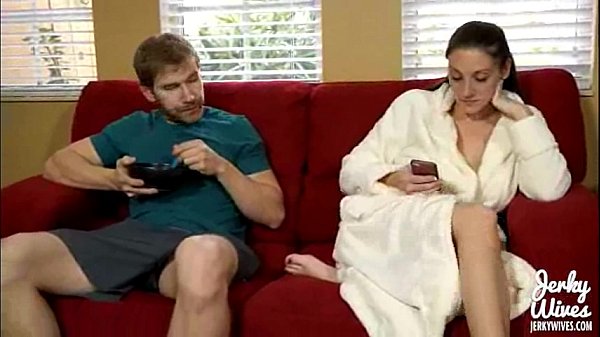 Download Video - Melanie Hicks in Step Mommas Boy