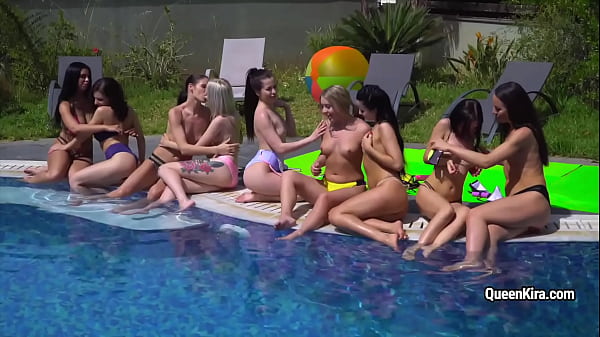Kira Queen and her GF's lesbian pool party