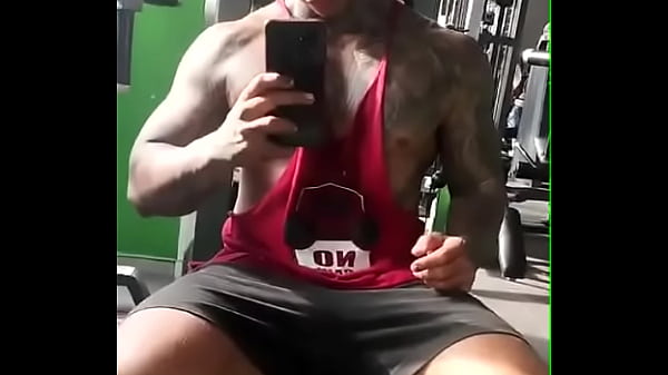 entrenandodime que te gustaria verme hacer en el gimnasio ?