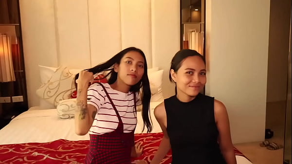 Filipina Step Sisters Have A Threesome