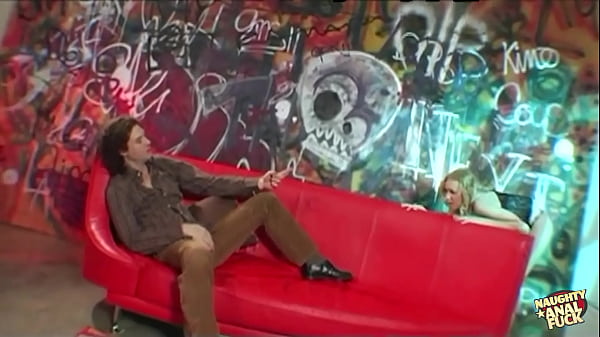 This blondie shows us her deepthroating skills and takes a big dick in her ass