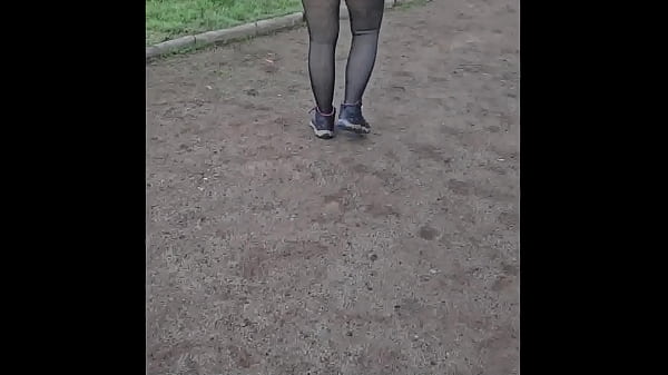 Chica tetona se pone cachonda y ME INVITA A UNA VIDEOLLAMADA DESNUDA, ella se masturba para mi