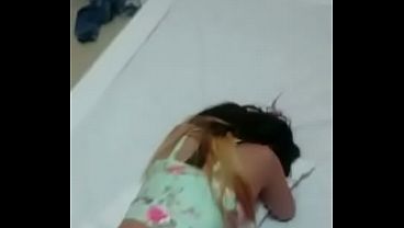 morena de anos deliciosa aquentou bem gostoso toda pica ate o talo na bucetinha e gemeu gostoso para tiuzao 