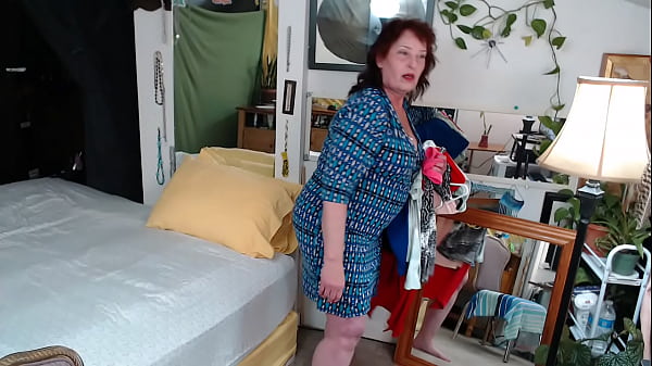 Download Video - 1004 Role play from DawnSkye&period; M&period;I&period;L&period; and S&period;I&period;L&period; end up bangin when I come to get clothes for his ex
