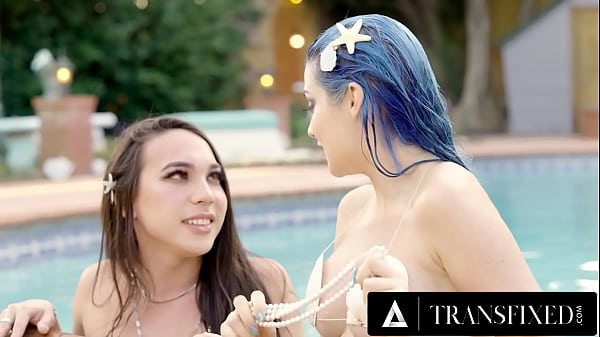 Download Video - TRANSFIXED - CIS And Trans Mermaids Explore New Bodies In First Time Fuck&excl; Jewelz Blu And Kasei Kei