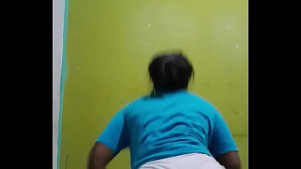black girl with a big ass dancing Funk