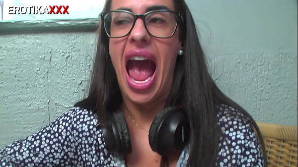 Eduarda Grazel - The naughty assistant - EROTIKAXXX - Trailer