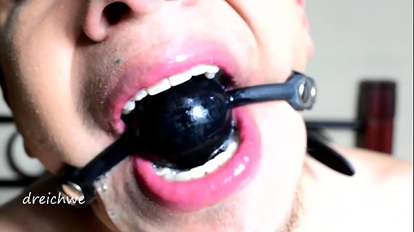 Download Video - Very tight gag in the mouth with saliva