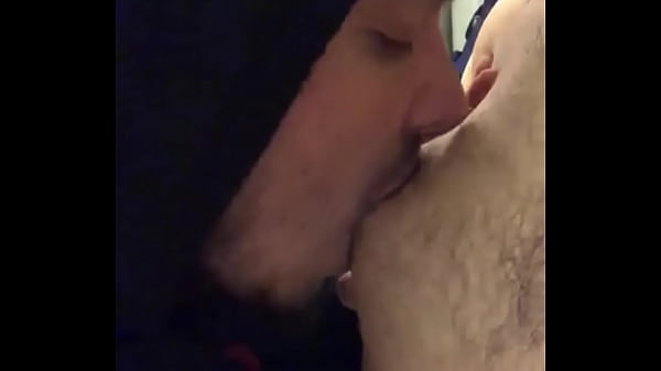 Download Video - Chupando rica chi chi