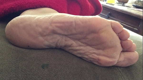 Carmen sexy wrinkled soles 2