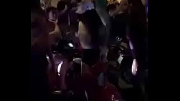 Xuansang9900 - La monja perdió sus pantalones por ropa sexy para celebrar el U23