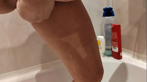 Watch how stepsister with natural tits prepare pussy before party. Close up pussy shaving, perfect pussy lips and bouncing tits