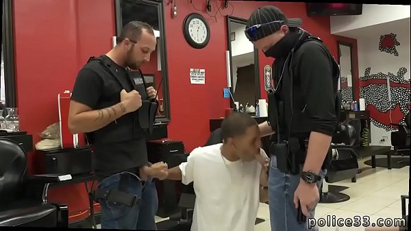 Homme Extrêmement Noir Sur Le Sexe Gay Anal Robbery Suspect Arrêté