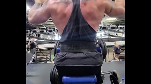 Back pump. Who loves a powerful back?