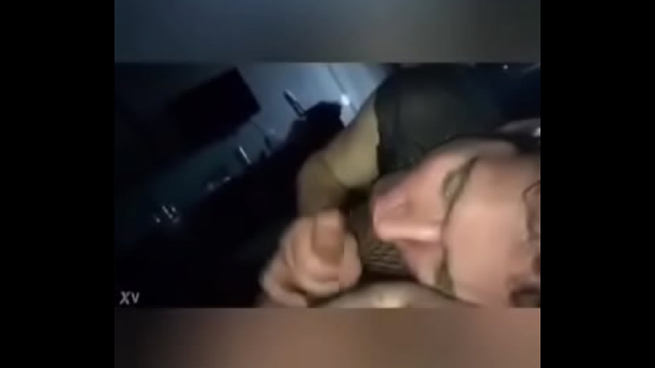 Easykimmy1 chupando polla, tragando semen, follando una botella de agua,
                   cumshot facial swallowing whore cumslut cum in mouth cum addiction easykimmy1 muchos negros