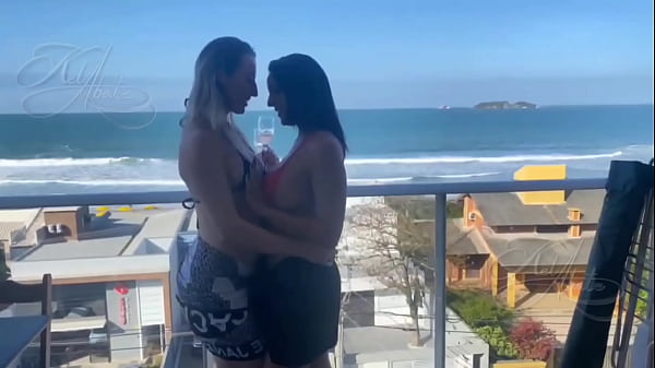 I met Hot Patty Wife on the beach and she took me to see the apartment.