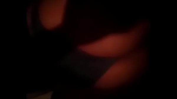 Hermoso culito de mi novia