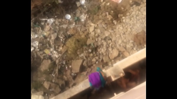 Village Aunty Se Baignant