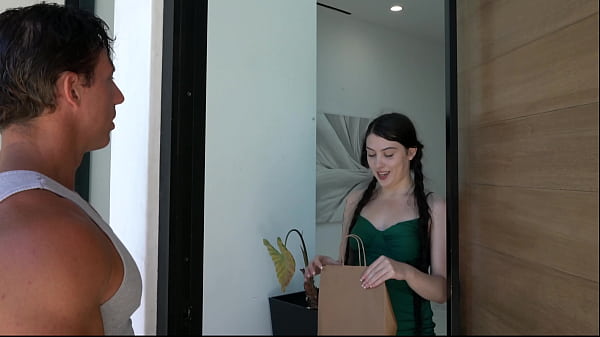 Neighbors Daughter - DayDream Daisy - Dom Cruise