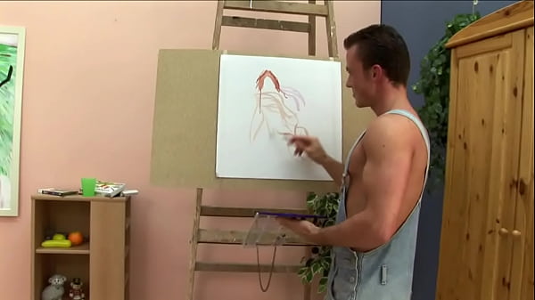 El estudiante t&iacute;mido sucumbi&oacute; ante los encantos de su profesora de arte y tuvieron un encuentro prohibido en su estudio despu&eacute;s de la clase.