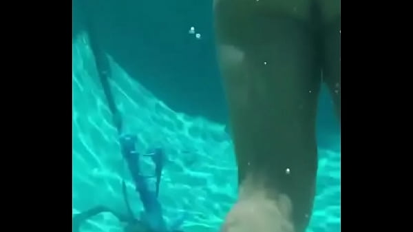 Aquatic blowjob with a tasty