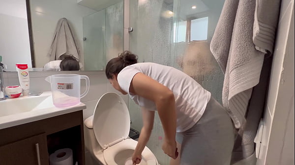 A hot bath with the cleaning lady of my house