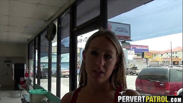 Met a real nice slut at the laundromat and perved out on her.1