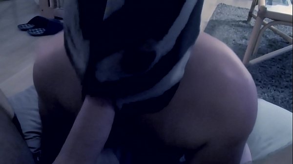 Download Video - Lope affam&eacute;e sur la queue d'un pote &vert;&nbsp;Ridley Dovarez