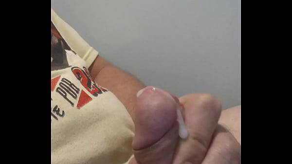 Download Video - Batendo uma gostosa no banheiro do trabalho