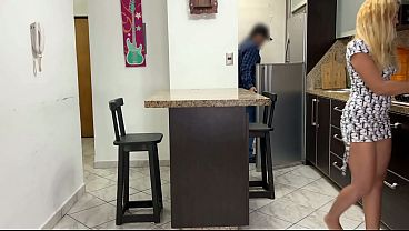 O Amigo do Meu Marido Fudeu Minha BUCETA Quando Ele Saiu Para Trabalhar.