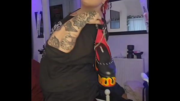 I realised when filming this that I can't do transitions  SELLINGCONTENT CONTENTCREATOR CORNSTAR