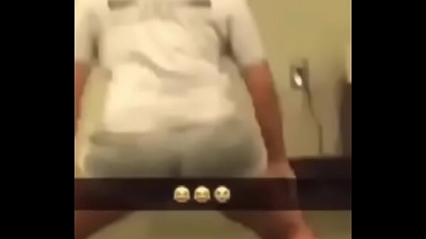 Britt shakn her azz