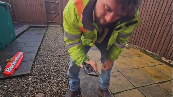 Bending and absolutely destroying my phone 12 sec