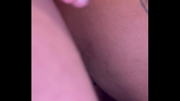 Download Video - Loira Rabuda Deu um ch&aacute; de buceta no tatuado magrinho l Completo no Sheer e X-RED