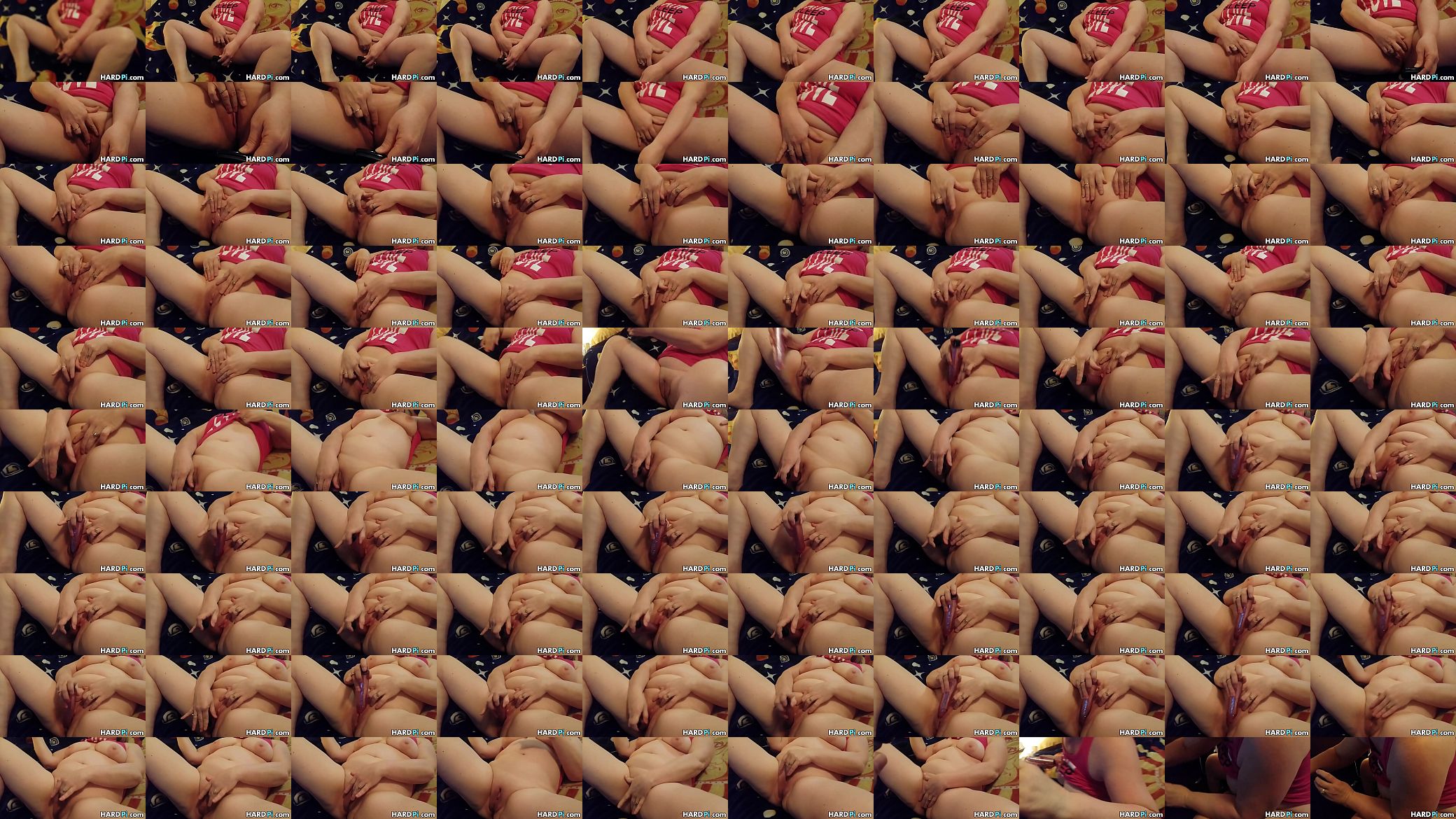 Chubby babe playing with herself 预览图
