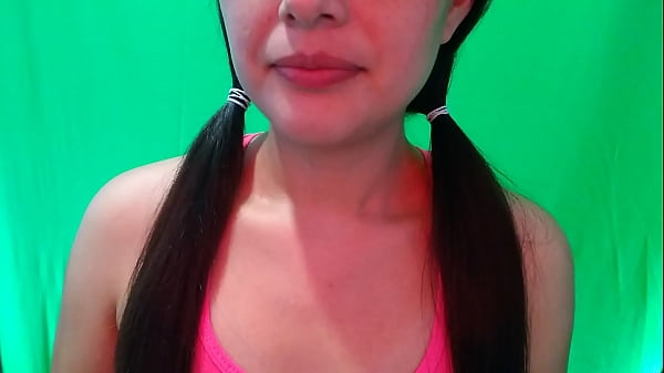 Lilium Etil back at eating.. filling cream