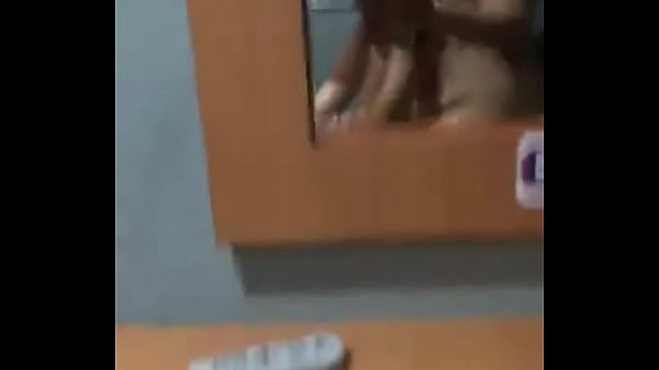 My wife recording and seeing herself in the mirror: 3 how rich Karen Lioncourt moves