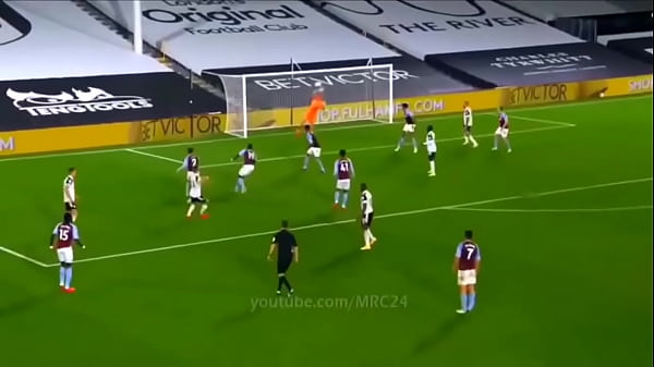 Mejores atajadas del Dibu Martinez
