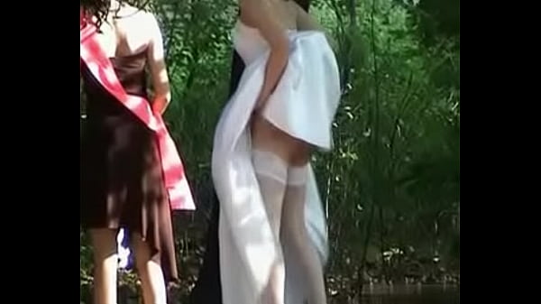 thumb pissing
