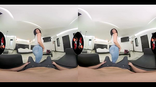 VRLatina.com - Sexy Ass, Cute Face Babe in 5K VR